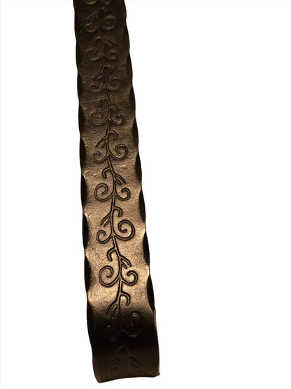 Steel Engraved Metal Hammered Handrail With Curled Ends Wrought Iron